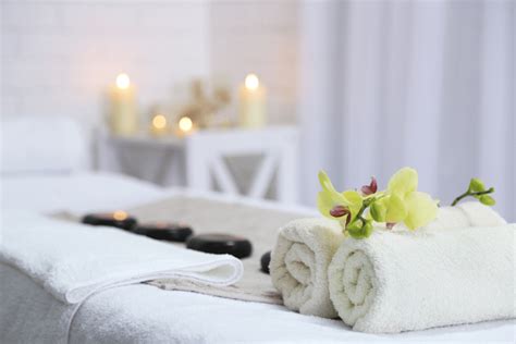 Relaxing Oasis Massage & Wellness Spa .